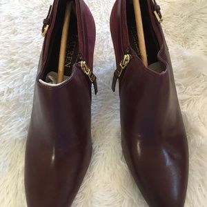 NEW “LAUREN” by Ralph Lauren Womens size 10